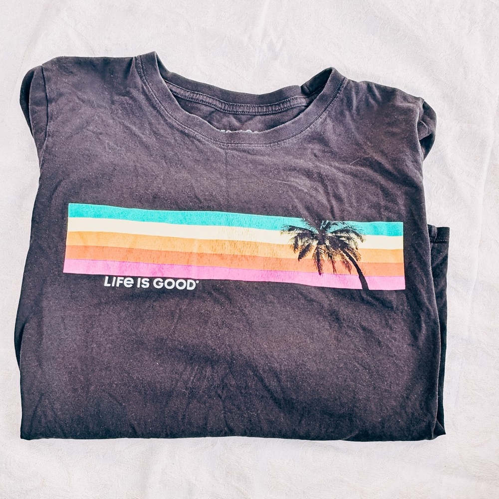 BEACHY Life is Good Long Sleeve Women’s Large